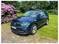 Blau Gebraucht 2022 VW Tiguan Life SUV | 26.900 € (Guter Preis)
