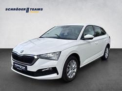 Weiß Gebraucht 2021 Skoda Scala Ambition Kleinwagen | 15.490 € (Fairer Preis)