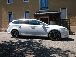 Weiß Gebraucht 2013 Ford Mondeo Ambiente Kombi | 9.900 € (Teuer)