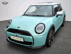 Grün Gebraucht 2024 Mini Cooper Classic Kleinwagen | 30.003 € (Etwas zu teuer)