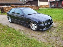 Schwarz Gebraucht 1997 BMW 318 Compact Sport Line Kleinwagen | 1.500 €