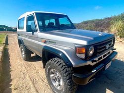 Grau Gebraucht 2000 Toyota Land Cruiser SUV | 18.740 €