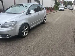 Silber Gebraucht 2005 VW Golf Plus Comfortline Van / Kleinbus | 3.199 € (Fairer Preis)