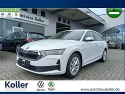Moonweiß perleffekt Gebraucht 2024 Skoda Octavia Kombi | 26.970 € (Guter Preis)