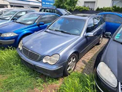 Blau Gebraucht 2002 Mercedes C270 Kombi | 1.450 € (Fairer Preis)