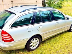 Silber Gebraucht 2004 Mercedes C230 Classic Kombi | 2.555 € (Etwas zu teuer)