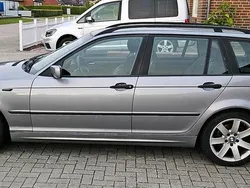 Silber Gebraucht 2004 BMW 320 Kombi | 2.999 €