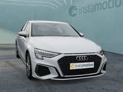 Weiß Gebraucht 2023 Audi A3 Sportback S-Line Limousine | 33.490 € (Etwas zu teuer)