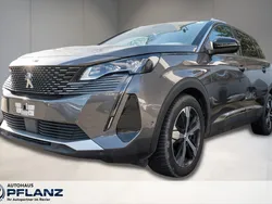 Grau Gebraucht 2023 Peugeot 5008 GTi Van / Kleinbus | 31.490 € (Fairer Preis)
