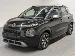 Schwarz (schwarzmet.) Gebraucht 2019 Citroën C3 Aircross Shine SUV | 11.480 €