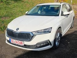 Weiß Gebraucht 2022 Skoda Octavia Ambition Kombi | 16.000 € (Superpreis)