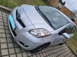 Silber Gebraucht 2010 Toyota Yaris Sol Limousine | 3.900 € (Guter Preis)