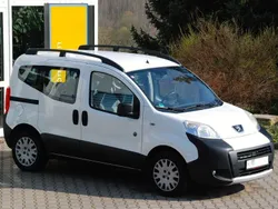 Weiß Gebraucht 2015 Peugeot Bipper Van / Kleinbus | 5.250 € (Etwas zu teuer)