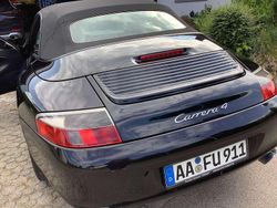 Schwarz Gebraucht 2003 Porsche 911 Carrera 4 Cabriolet Cabrio | 47.999 €