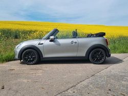 Silber Gebraucht 2023 Mini Cooper Kleinwagen | 24.400 € (Fairer Preis)