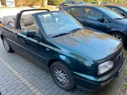Grün Gebraucht 1996 VW Golf Cabriolet Cabrio | 4.000 € (Etwas zu teuer)