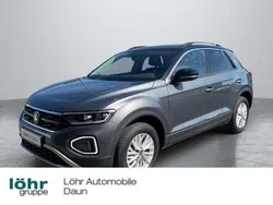 Indiumgrau metallic Gebraucht 2024 VW T-Roc Life SUV | 27.980 € (Guter Preis)
