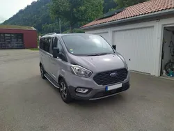 Grau Gebraucht 2023 Ford Tourneo Custom Active Van / Kleinbus | 43.500 € (Guter Preis)
