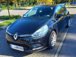 Schwarz Gebraucht 2017 Renault Clio IV LIMITED Limousine | 7.150 € (Guter Preis)