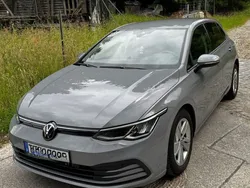 Grau Gebraucht 2021 VW Golf VIII Life Limousine | 19.900 € (Guter Preis)