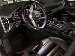 Gebraucht 2020 Porsche Cayenne Basis SUV | 54.900 €