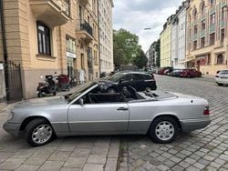 Silber Gebraucht 1993 Mercedes E320 Cabrio | 28.000 €