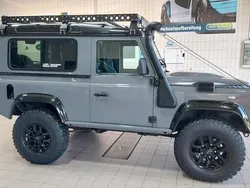 Grau Gebraucht 2015 Land Rover Defender SUV | 67.000 €