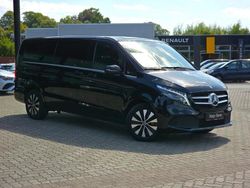 Schwarz Gebraucht 2023 Mercedes V300 Avantgarde Van / Kleinbus | 61.330 € (Guter Preis)