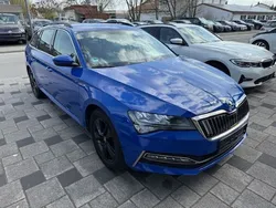 Energyblau uni Gebraucht 2022 Skoda Superb Ambition Kombi | 21.980 € (Superpreis)