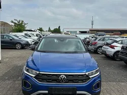 Blau Gebraucht 2023 VW T-Roc Life SUV | 23.300 € (Guter Preis)