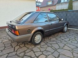 Grau Gebraucht 1988 Ford Escort Kleinwagen | 2.999 €