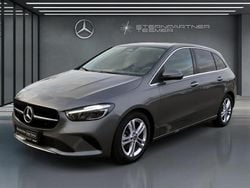 Grau Gebraucht 2024 Mercedes B200 Van / Kleinbus | 29.450 € (Guter Preis)