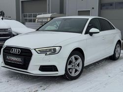 Weiß Gebraucht 2019 Audi A3 Sport Limousine | 15.500 € (Guter Preis)