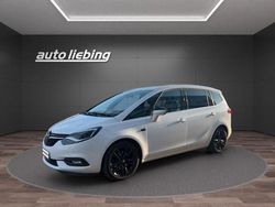 Weiß Gebraucht 2017 Opel Zafira Innovation Van / Kleinbus | 12.333 € (Fairer Preis)