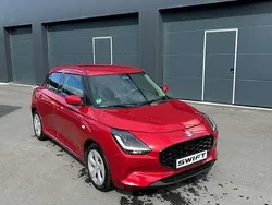Rot Gebraucht 2025 Suzuki Swift Comfort Kleinwagen | 16.990 €