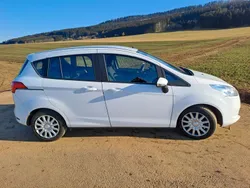 Weiß Gebraucht 2016 Ford B-MAX Trend Van / Kleinbus | 9.750 € (Fairer Preis)