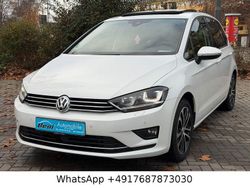 Weiß Gebraucht 2016 VW Golf Allstar Limousine | 11.900 € (Fairer Preis)