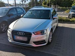 Silber Gebraucht 2013 Audi A3 Attraction Limousine | 12.500 € (Teuer)