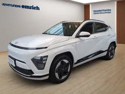 Atlas white / sol Gebraucht 2024 Hyundai Kona Trend SUV | 29.990 € (Superpreis)