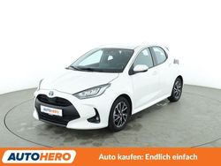 Weiß Gebraucht 2022 Toyota Yaris Hybrid Team Kleinwagen | 19.510 € (Fairer Preis)