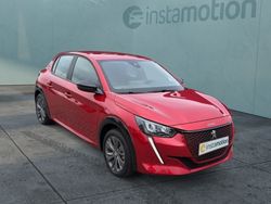 Rot Gebraucht 2022 Peugeot e-208 Active Kleinwagen | 17.990 € (Etwas zu teuer)