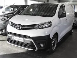 Weiß Gebraucht 2023 Toyota Proace Van | 26.889 € (Fairer Preis)