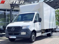 Weiß (reinweiß) Gebraucht 2021 Mercedes Sprinter Van | 27.239 € (Fairer Preis)