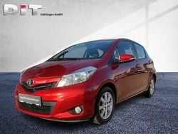 Red mica metallic Gebraucht 2012 Toyota Yaris Life Limousine | 6.990 € (Guter Preis)