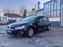 Schwarz Gebraucht 2016 VW Golf VII Trendline Kleinwagen | 7.450 € (Guter Preis)