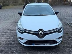 Weiß Gebraucht 2017 Renault Clio IV LIMITED Kleinwagen | 7.500 € (Superpreis)