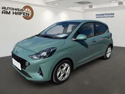 Grün Gebraucht 2022 Hyundai i10 Edition 30 Kleinwagen | 13.990 € (Etwas zu teuer)