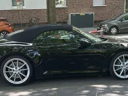 Schwarz Gebraucht 2020 Porsche 911 Carrera Cabriolet Cabrio | 125.000 € (Teuer)