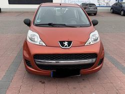 Orange Gebraucht 2010 Peugeot 107 Kleinwagen | 1.200 € (Fairer Preis)