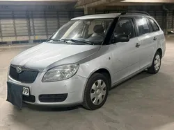 Silber Gebraucht 2009 Skoda Fabia Kombi | 1.400 € (Superpreis)